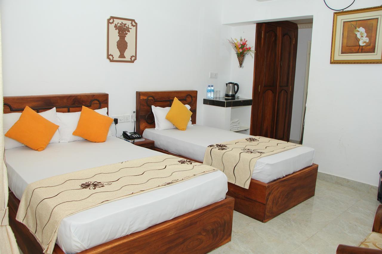 Jkab Park Hotel Trincomalee Luaran gambar